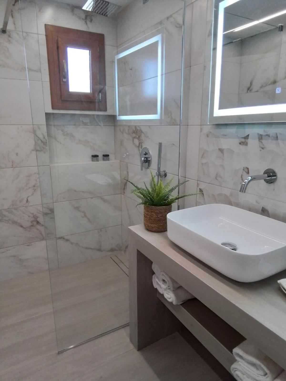 Kallikratia Suites 1 Nea Kallikrateia Ngoại thất bức ảnh