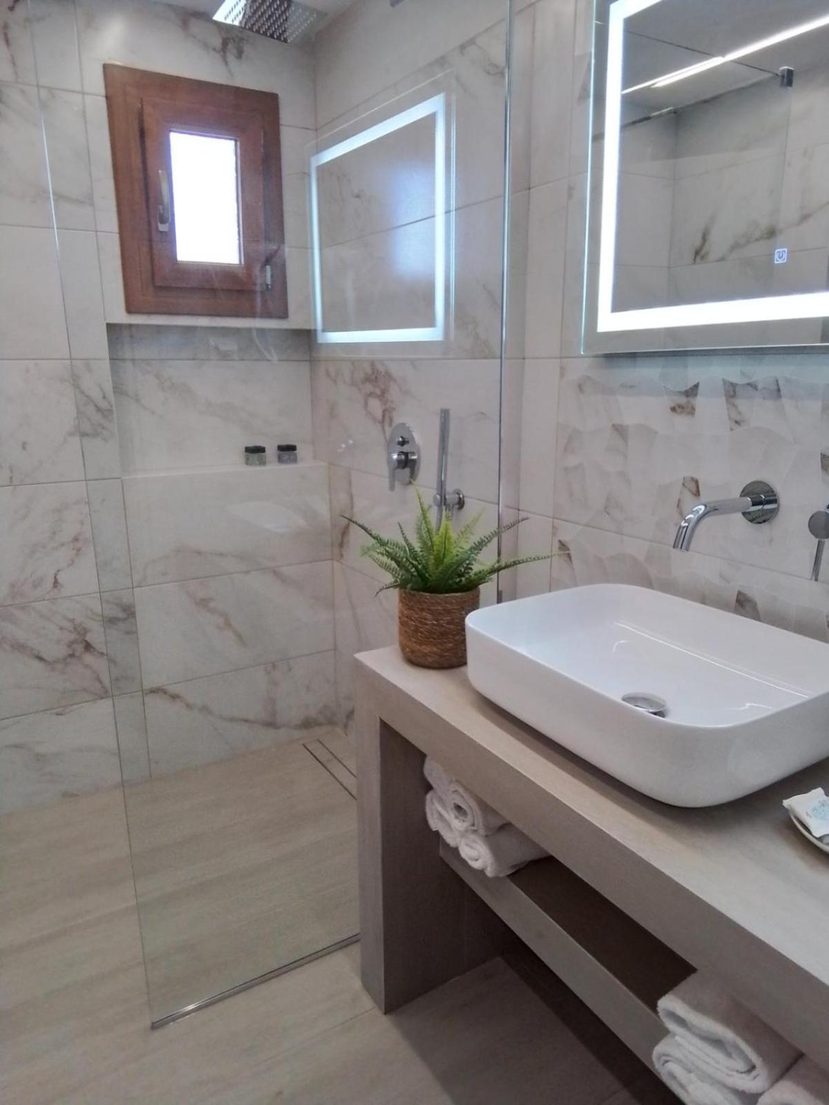 Kallikratia Suites 1 Nea Kallikrateia Ngoại thất bức ảnh