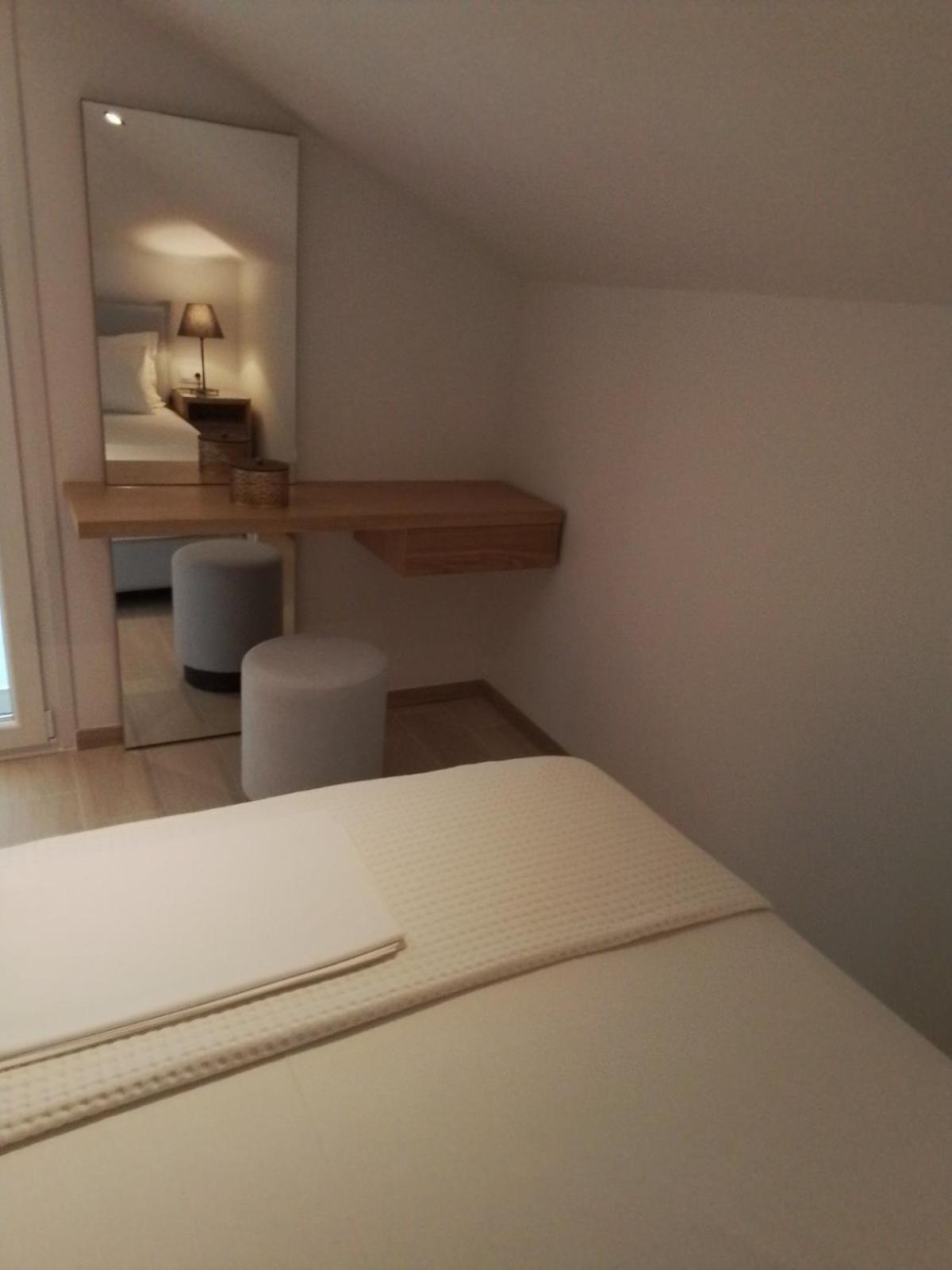 Kallikratia Suites 1 Nea Kallikrateia Ngoại thất bức ảnh